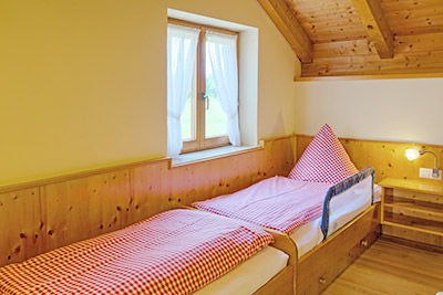 Schlafzimmer mit 2 Einzelbetten