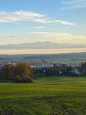 Ausblick in Richtung Bodensee und Alpen